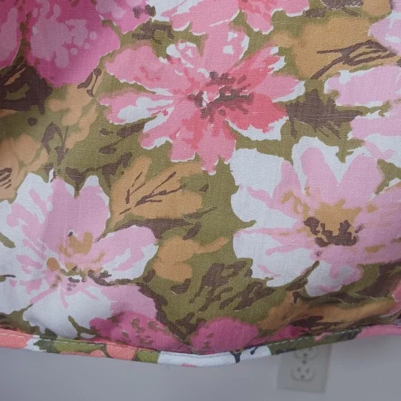 Vintage 1970s Flower Power Granny Cottage Chic Garment Bag Serval Zipper